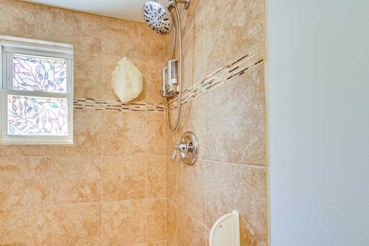 New Jersey Abode - Near Theme Parks, Walk To Beach Keansburg Ngoại thất bức ảnh